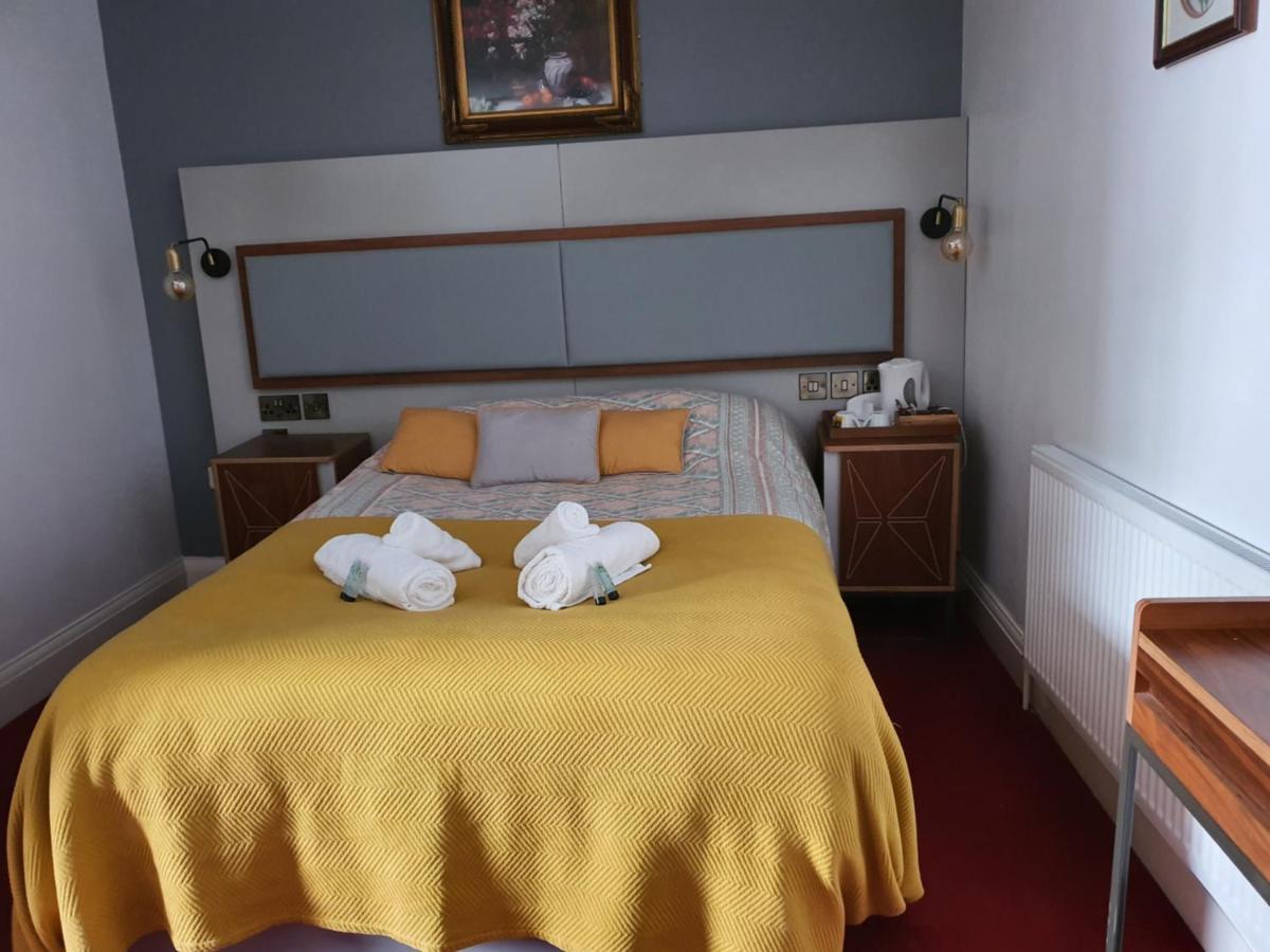 The Royal Oak Hotel Chapel-en-le-Frith Extérieur photo